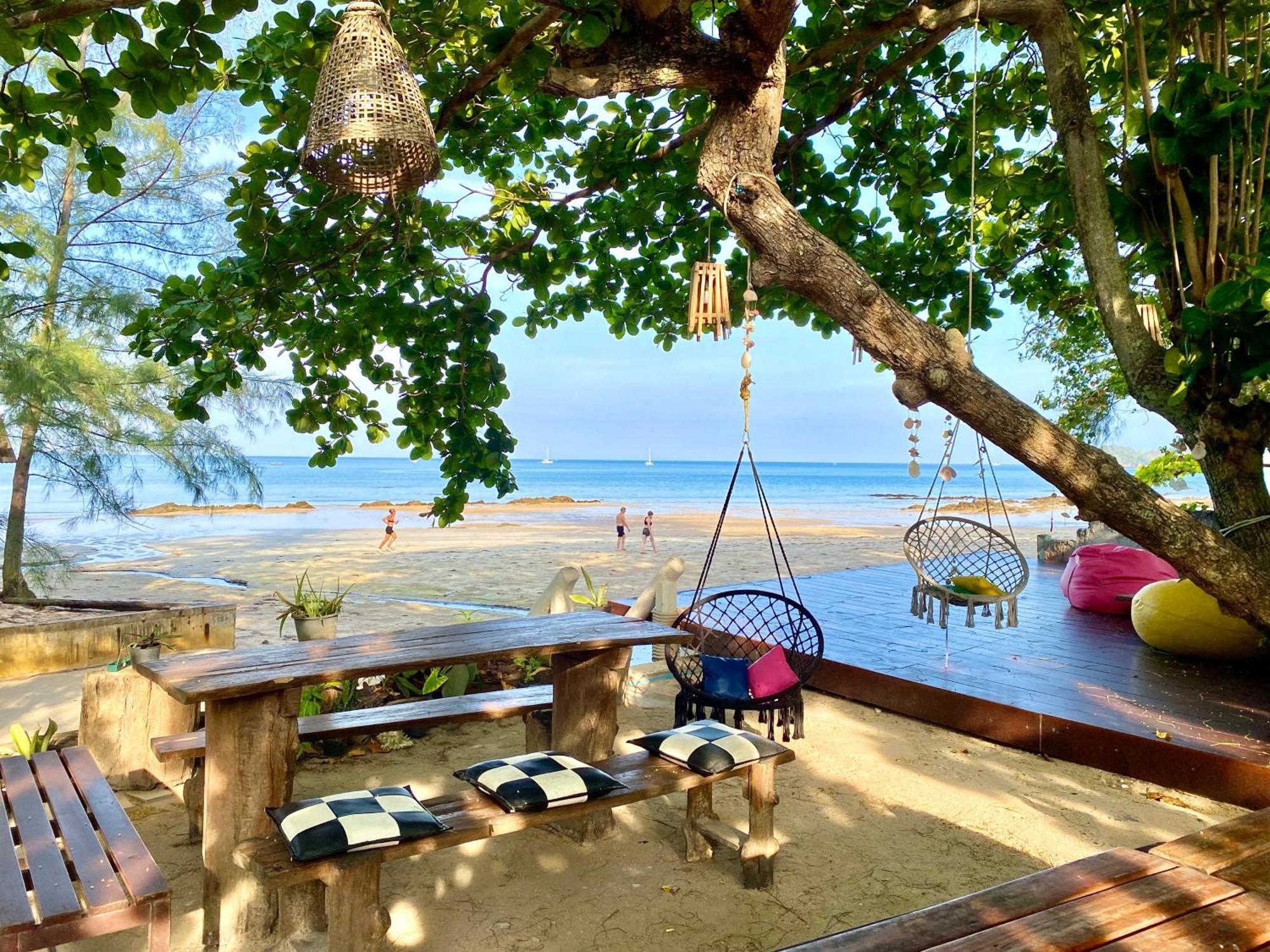 Coconut Lanta Resort @Klong Dow Beach Krabi town Extérieur photo