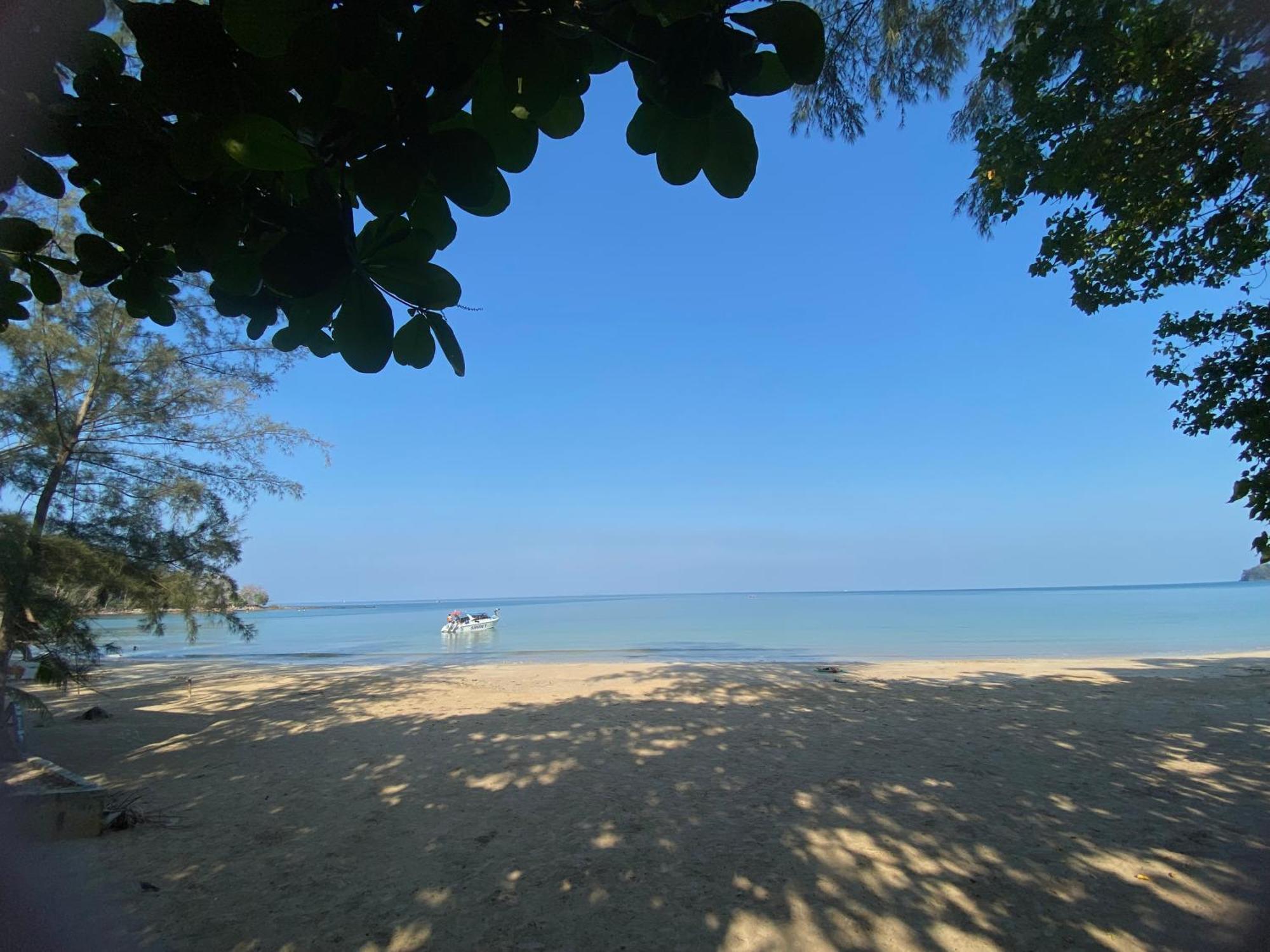 Coconut Lanta Resort @Klong Dow Beach Krabi town Extérieur photo