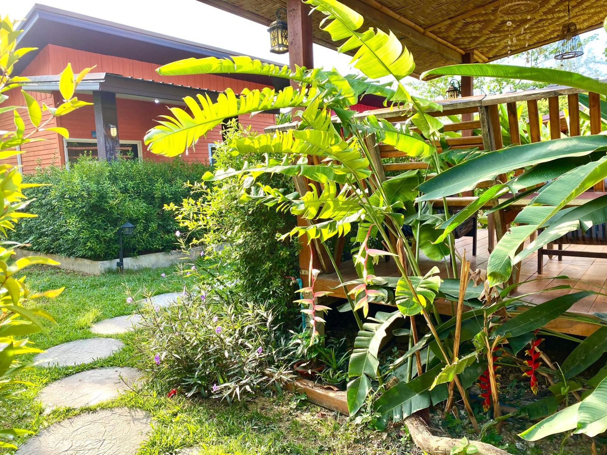 Coconut Lanta Resort @Klong Dow Beach Krabi town Extérieur photo