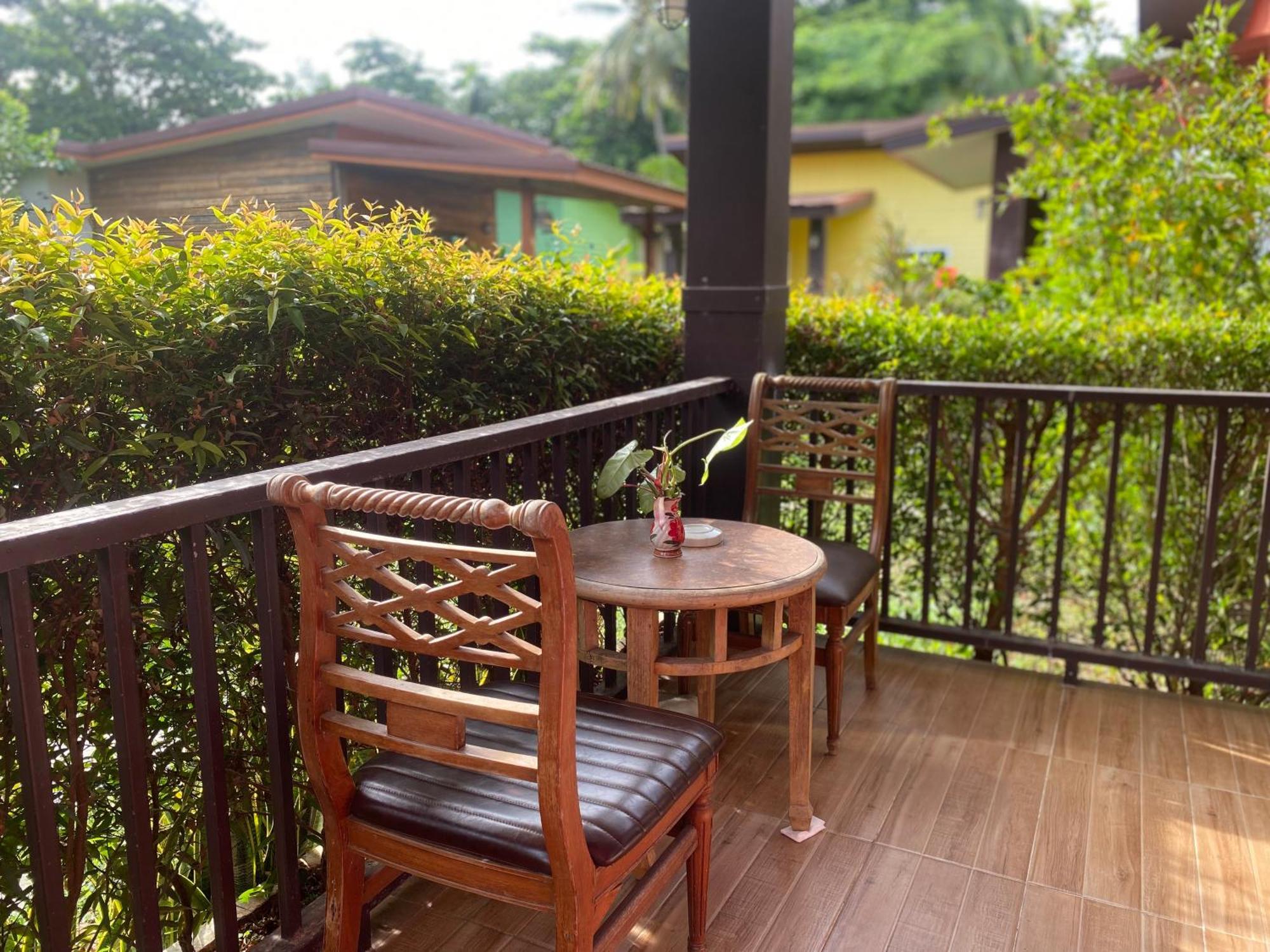 Coconut Lanta Resort @Klong Dow Beach Krabi town Extérieur photo